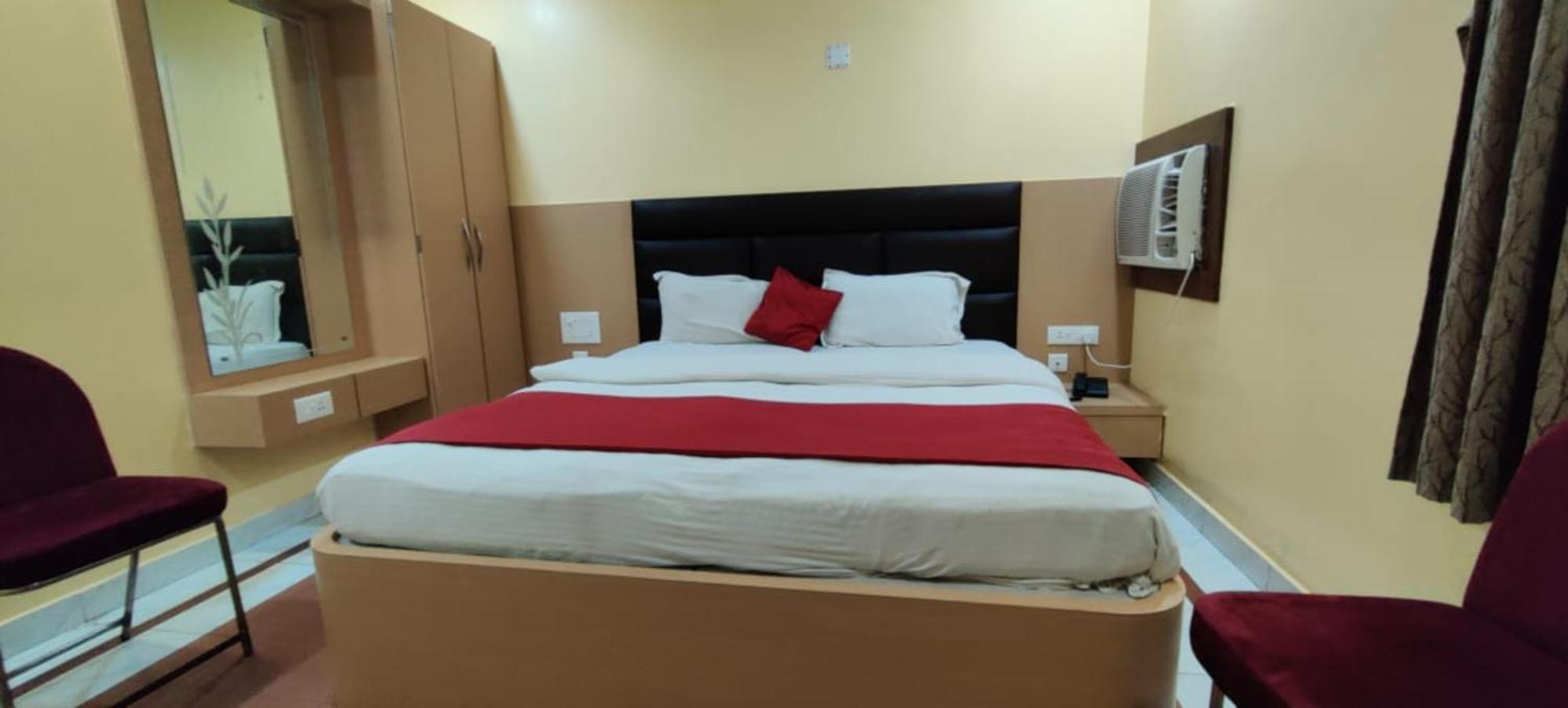 Hotel Ashray Puri Zewnętrze zdjęcie