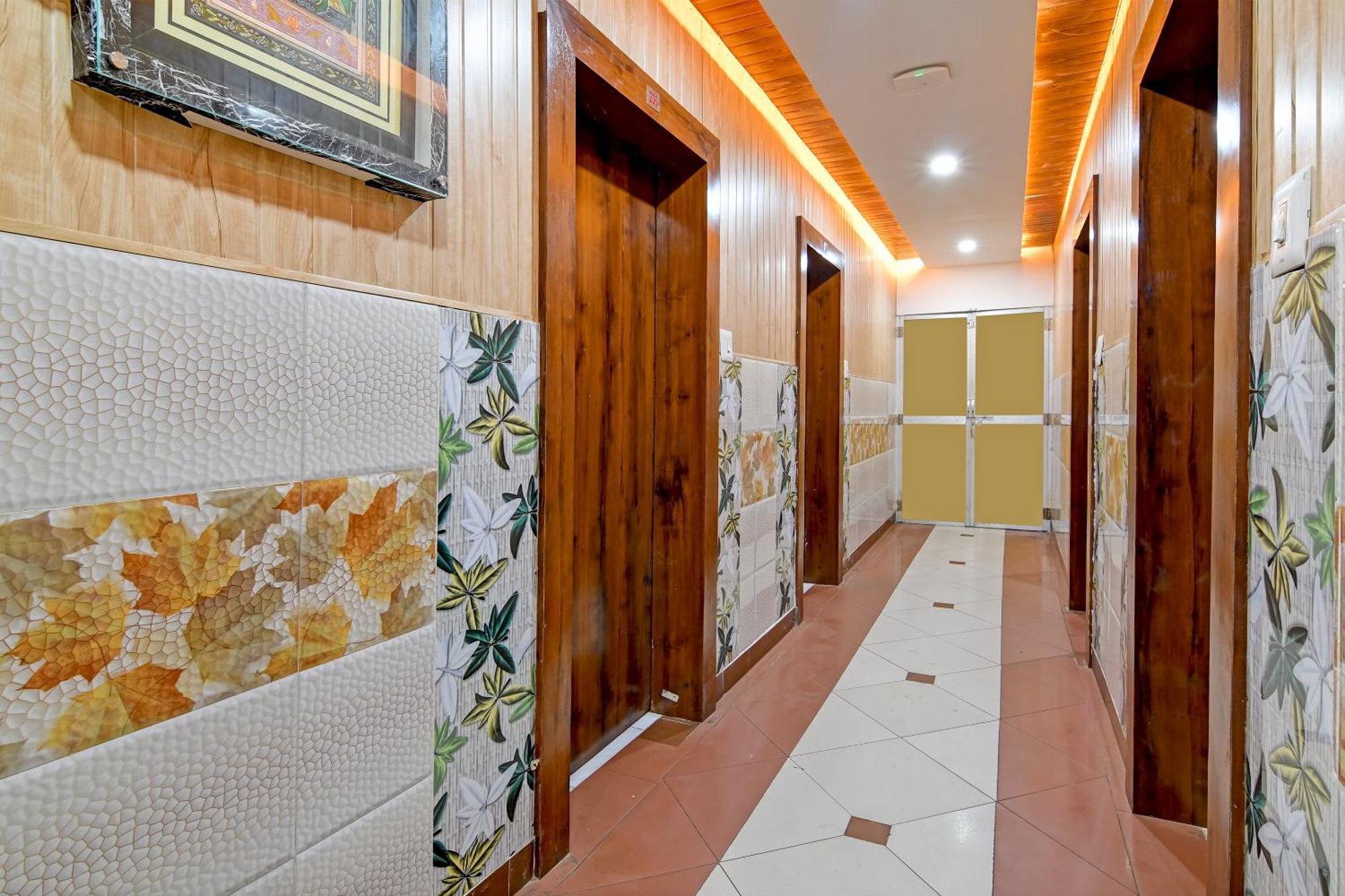 Hotel Ashray Puri Zewnętrze zdjęcie
