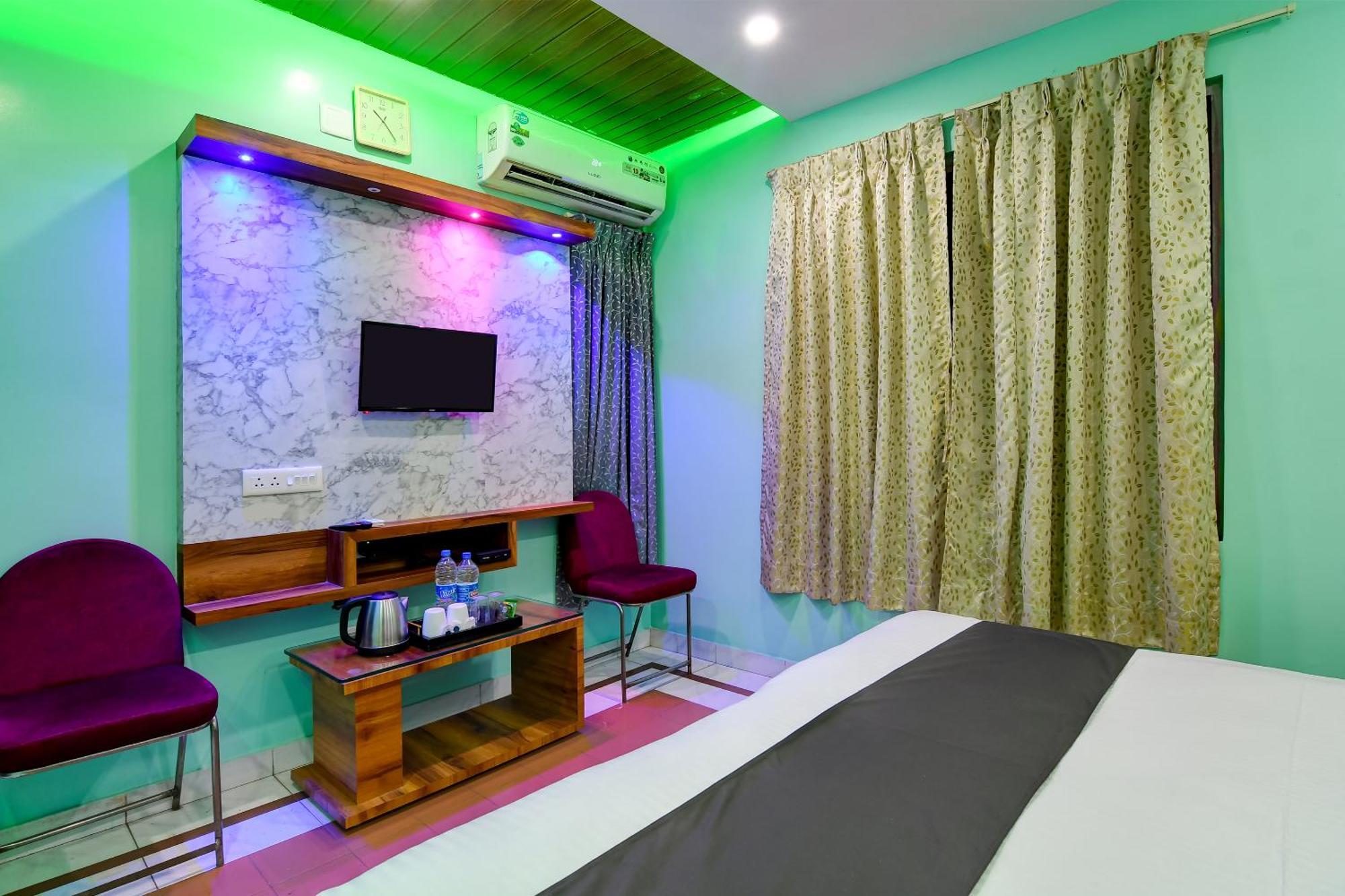 Hotel Ashray Puri Zewnętrze zdjęcie